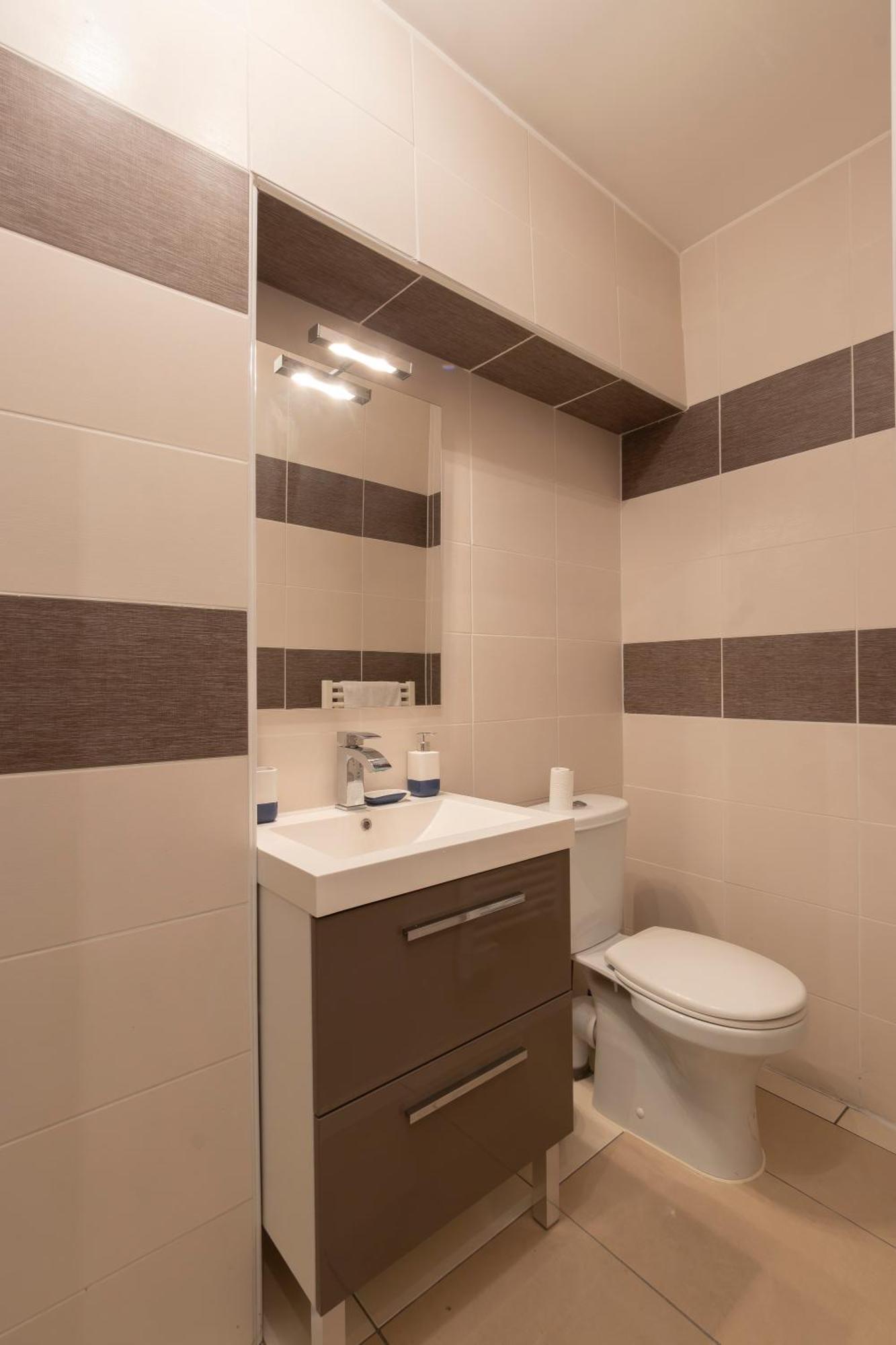 & Clos Des Epinoches Apartment
